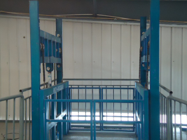 導(dǎo)軌式升降平臺特點(diǎn)分析(圖2) \